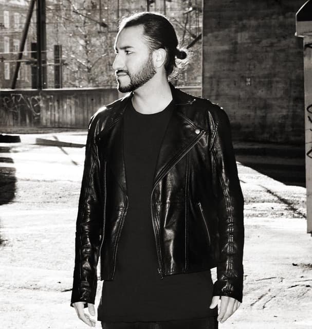 Elias Bravo
