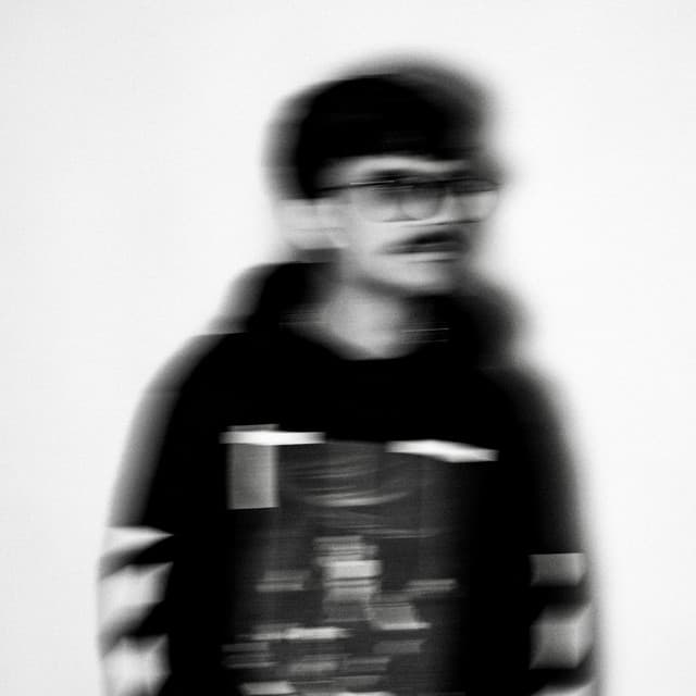 NIK P
