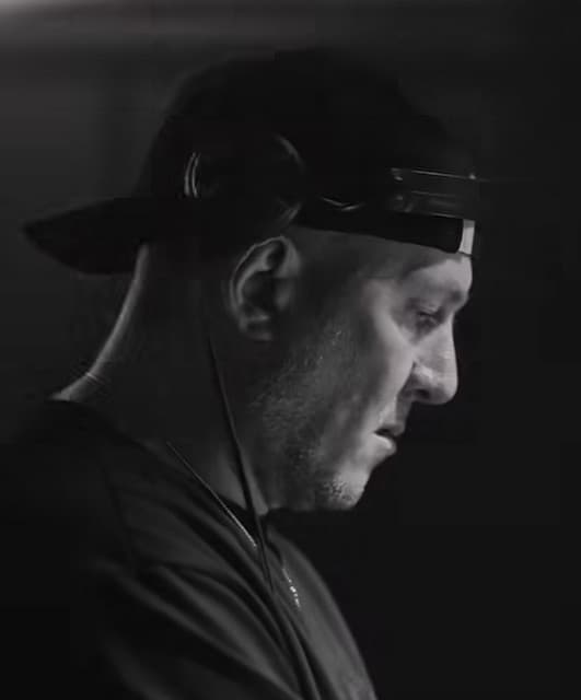 Julian Jeweil