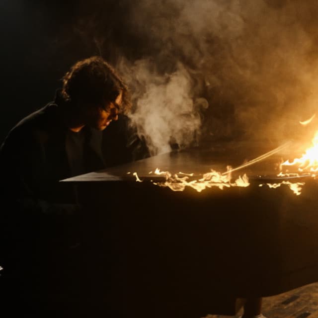 Dean Lewis
