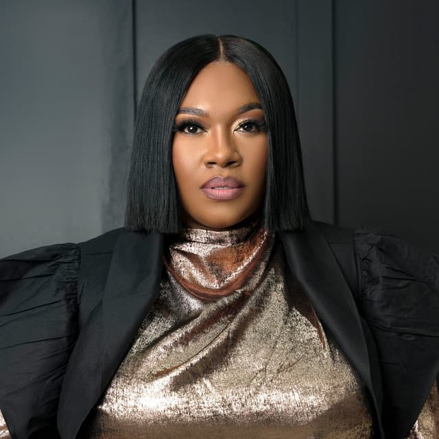 Lisa Knowles-Smith