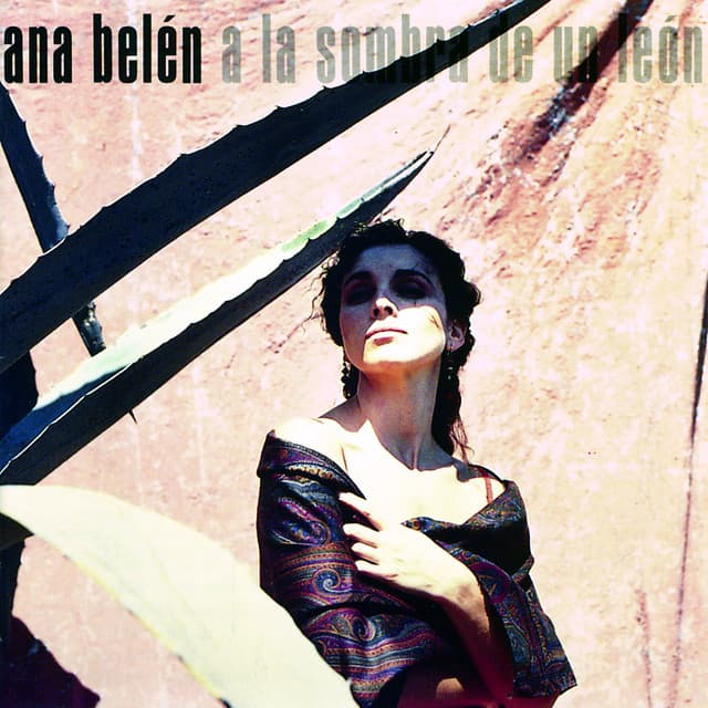 A La Sombra De Un León cover art