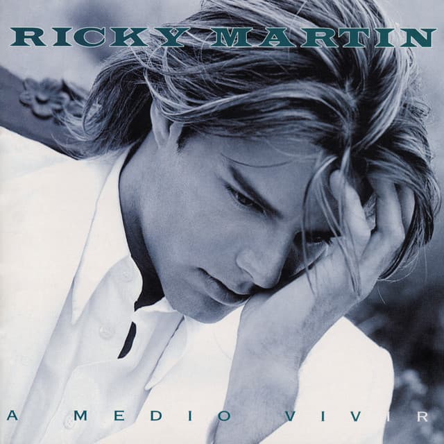 A Medio Vivir cover art