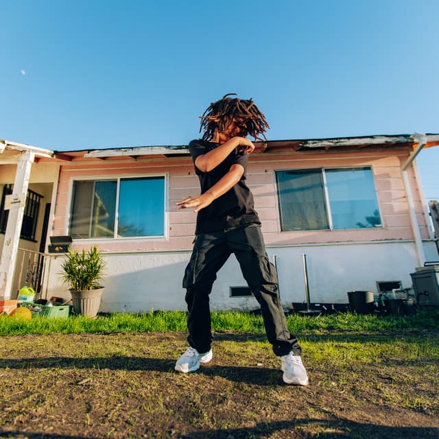 Chuy Gomez - Skit cover art